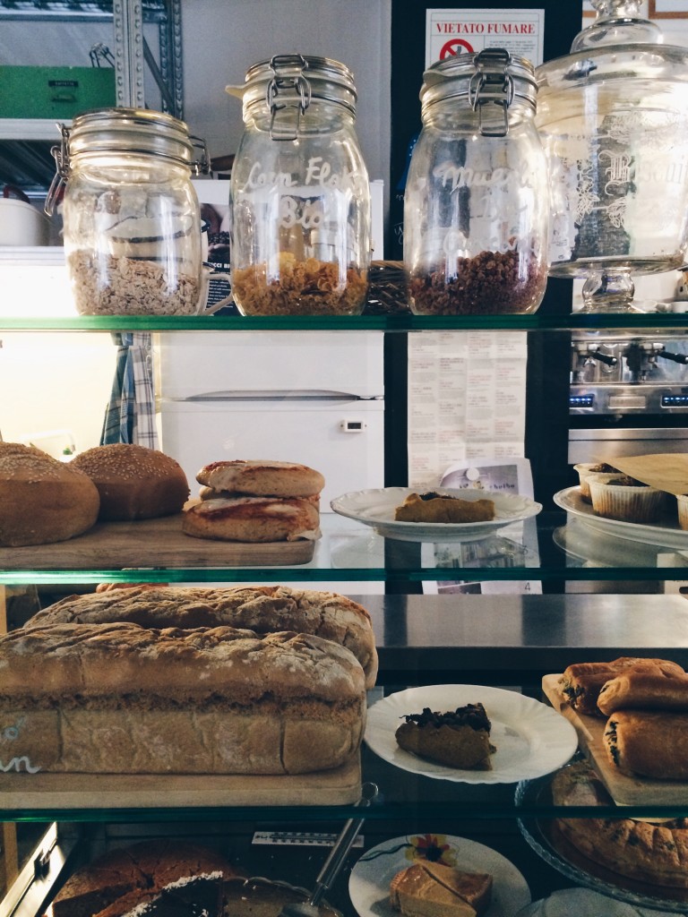 Vetrina Fram cafe Bologna