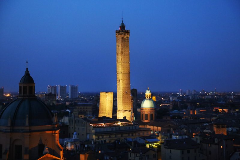 Bologna by night